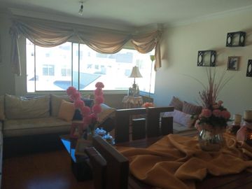 DEPARTAMENTO EN VENTA EN LA KENNEDY A DOS CUADRAS DE LA ELOY ALFARO