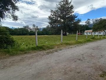 TERRENO EN VENTA 2.150 m2, Pifo - Sector Itulcachi