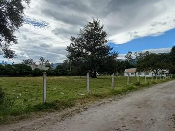 TERRENO EN VENTA 2.150 m2, Pifo - Sector Itulcachi
