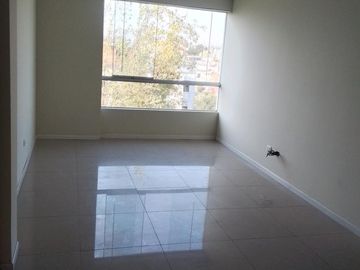 Departamento en av. EEUU, corazon del distrito JL Bustamante y Rivero-OCASION