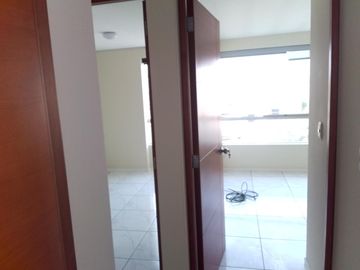 Departamento en av. EEUU, corazon del distrito JL Bustamante y Rivero-OCASION
