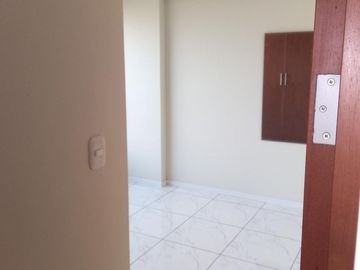 Departamento en av. EEUU, corazon del distrito JL Bustamante y Rivero-OCASION