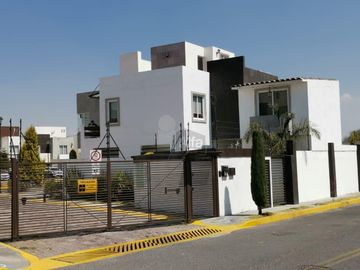 Casa en Venta en Foresta Dream Lagoon en San Gaspar Tlahuelipan ,Metepec.