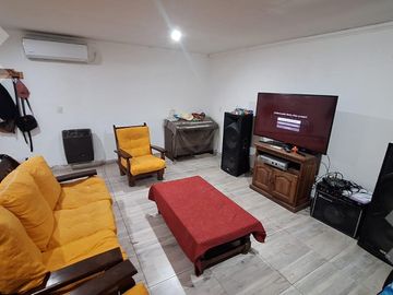 En Venta, Casa 4D, B° Canal V, Neuquén Cap