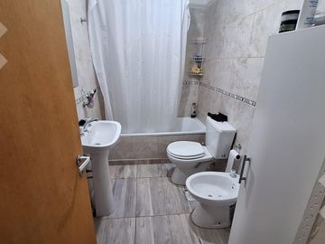 En Venta, Casa 4D, B° Canal V, Neuquén Cap