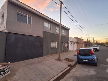 En Venta, Casa 4D, B° Canal V, Neuquén Cap
