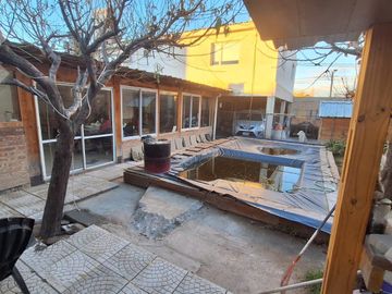 En Venta, Casa 4D, B° Canal V, Neuquén Cap