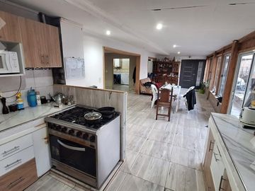 En Venta, Casa 4D, B° Canal V, Neuquén Cap