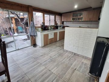 En Venta, Casa 4D, B° Canal V, Neuquén Cap
