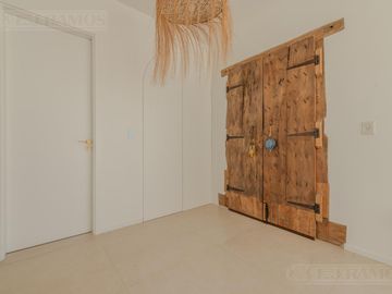Casa en alquiler Anual amoblada, Barrio Riberas Puertos / Escobar