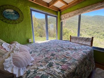 CASA CHILENA CON VISTA PANORAMICA SECTOR LAS ACHIRAS