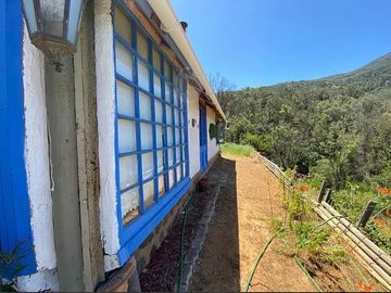 CASA CHILENA CON VISTA PANORAMICA SECTOR LAS ACHIRAS