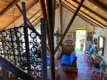 CASA CHILENA CON VISTA PANORAMICA SECTOR LAS ACHIRAS