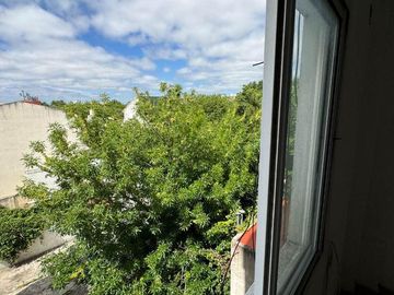VENTA DEPARTAMENTO 2 AMBIENTES Y MEDIO EN MORON SUR LUMINOSO-PERMUTA