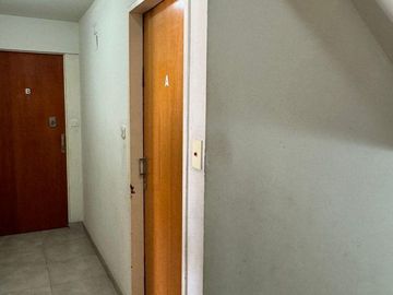VENTA DEPARTAMENTO 2 AMBIENTES Y MEDIO EN MORON SUR LUMINOSO-PERMUTA