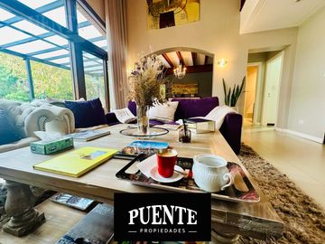 Importante casa en venta sobre doble lote en Saint Thomas - Canning