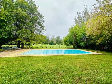 Importante casa en venta sobre doble lote en Saint Thomas - Canning