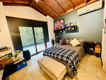 Importante casa en venta sobre doble lote en Saint Thomas - Canning