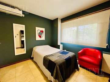 Importante casa en venta sobre doble lote en Saint Thomas - Canning