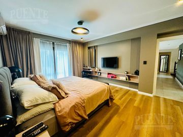 Importante casa en venta sobre doble lote en Saint Thomas - Canning