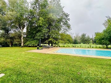 Importante casa en venta sobre doble lote en Saint Thomas - Canning
