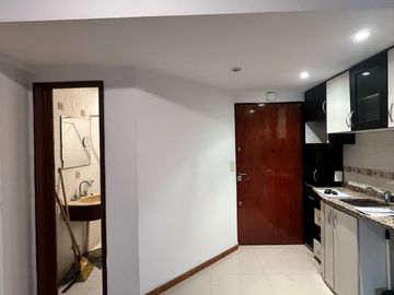Departamento en venta de un ambiente con cochera en Caballito.