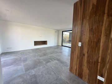 Alquiler Anual Casa a La Laguna en San Benito Villanueva Tigre