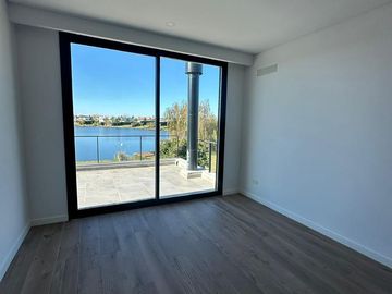 Alquiler Anual Casa a La Laguna en San Benito Villanueva Tigre