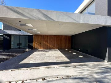 Alquiler Anual Casa a La Laguna en San Benito Villanueva Tigre