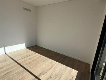 Alquiler Anual Casa a La Laguna en San Benito Villanueva Tigre