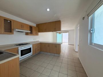 Casa en condominio, en venta, Milenio lll