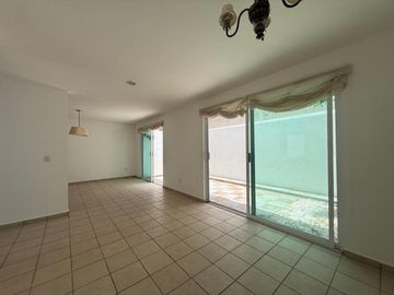 Casa en condominio, en venta, Milenio lll