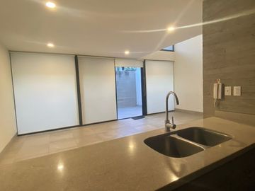 Casa moderna en venta en la Colonia Arbide