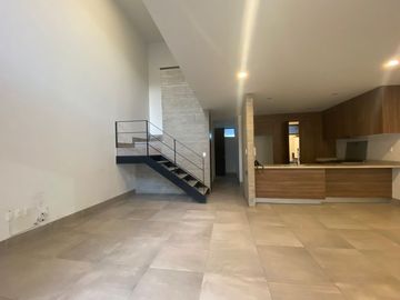 Casa moderna en venta en la Colonia Arbide