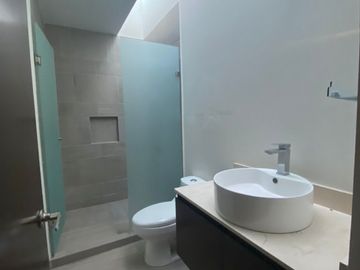 Casa moderna en venta en la Colonia Arbide