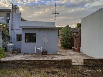 Casa en venta - 2 Dormitorios 1 Baño - Wilde