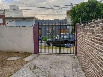 Casa en venta - 2 Dormitorios 1 Baño - Wilde