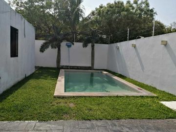 Renta casa en esquina Fracc. Las Américas