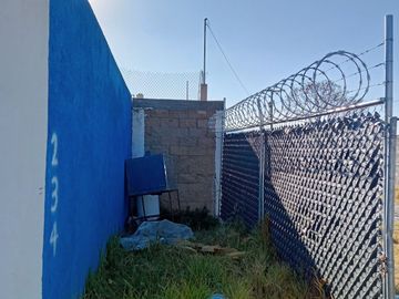 Venta  de casa, con amplio terreno