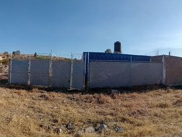 Venta  de casa, con amplio terreno