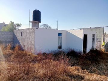 Venta  de casa, con amplio terreno