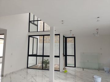VENTA CASA NUEVA RESIDENCIAL RIO, CANCUN QUINTANA ROO.