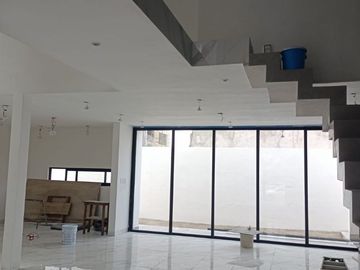 VENTA CASA NUEVA RESIDENCIAL RIO, CANCUN QUINTANA ROO.