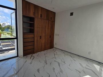 VENTA CASA NUEVA RESIDENCIAL RIO, CANCUN QUINTANA ROO.