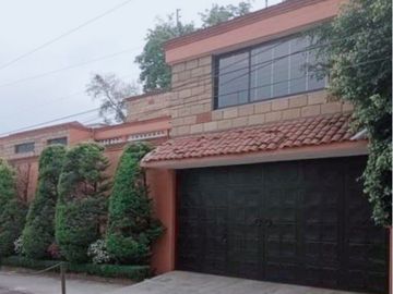 CASA EN VENTA EN JARDINES DEL PEDREGAL