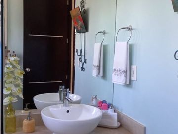 VENTA CASA, EN PLAYA DEL CARMEN, QUINTANA ROO.