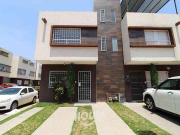 Casa Paseos del Bosque ID: 154398
