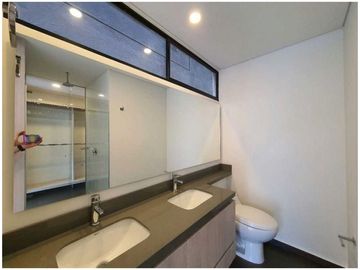 Apartamento para la venta en el Poblado