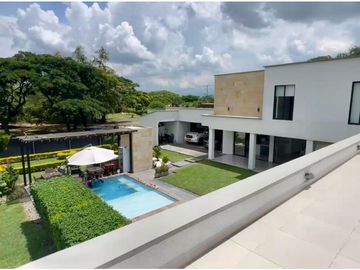 Casa campestre en venta en condominio cerrado - Rozo Palmira Valle