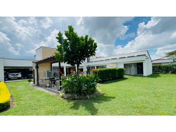 Casa campestre en venta en condominio cerrado - Rozo Palmira Valle